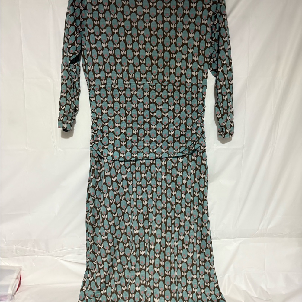 Boden Elegant V-Neck Long Sleeve Dress - Picture 7 of 9